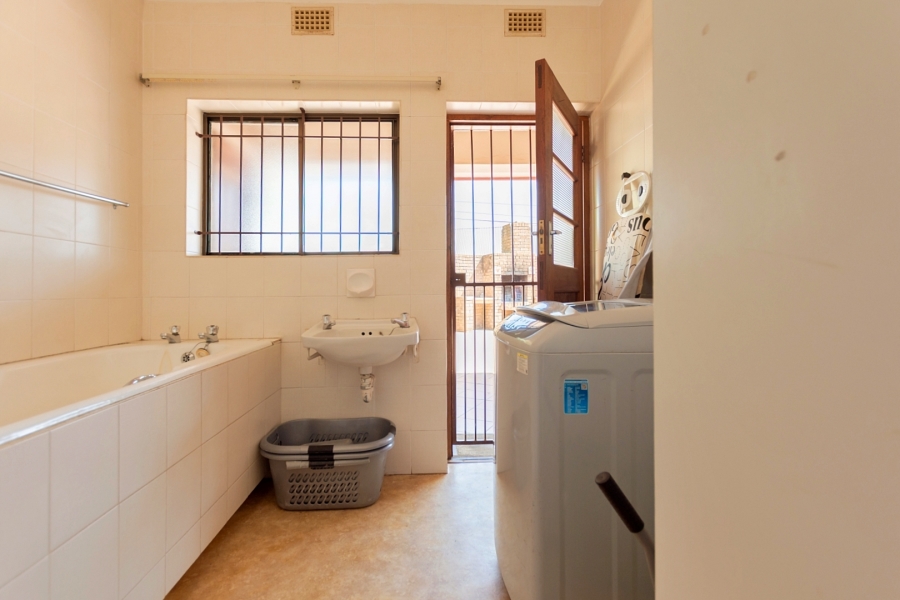 3 Bedroom Property for Sale in Riebeek Kasteel Western Cape